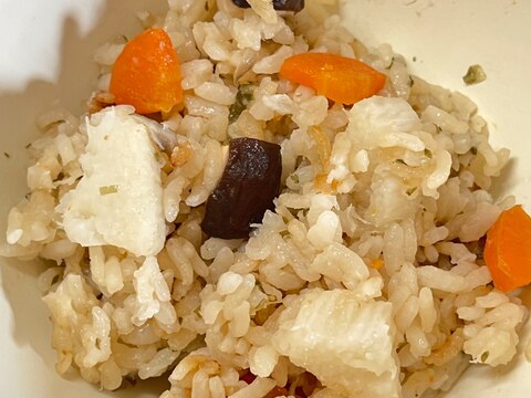 きのこ香るほわほわ長芋たきこみご飯